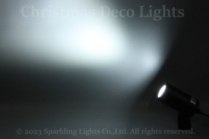 LEDスポットライト、AC100V、ホワイト(6000-6500K)、24W×1灯、直径70mm、IP65、黒筐体、照射角38度