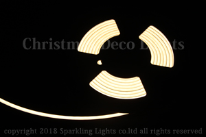 薄型LEDネオンフレックス DE06-F1、上面発光(フラット型)、DC24V、幅6mm、シリコンチューブ、長さ5m、電球色(2700K)