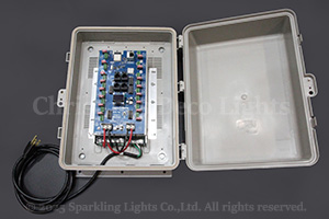 LightORama Aurora Core コントローラ (ボックス入、12V500W電源セット)