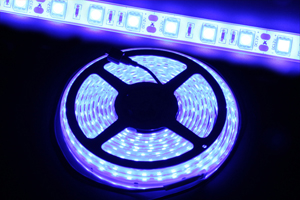 防水型LEDテープライト、SMD5050型(R2)、ブルー、300球、5m巻、白基板、部品別売り