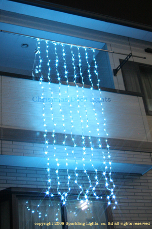 LEDイルミネーション、ウオーターフォールカーテン(ナイアガラ)、上下方向点滅、プロ仕様(V3)、256球、アクアブルー(水色)